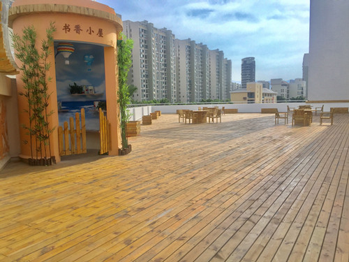 学生园地(组图).jpg