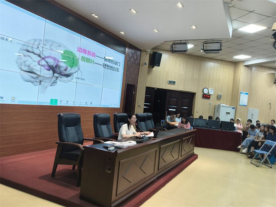 20250507 高中2024级 家长学校 亲子联结 化解冲突 (3).jpg